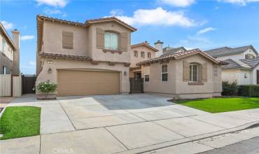 69 Plaza Avila, Lake Elsinore, California 92532, 6 Bedrooms Bedrooms, ,5 BathroomsBathrooms,Residential,Buy,69 Plaza Avila,CV25003116