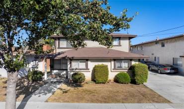 3737 W 132nd Street, Hawthorne, California 90250, 5 Bedrooms Bedrooms, ,5 BathroomsBathrooms,Residential Income,Buy,3737 W 132nd Street,SB25005175