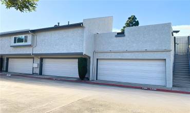 18701 Applewood Cir 14, Huntington Beach, California 92646, 2 Bedrooms Bedrooms, ,1 BathroomBathrooms,Residential,Buy,18701 Applewood Cir 14,OC25001715