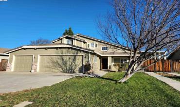 390 Surrey Way, Brentwood, California 94513, 4 Bedrooms Bedrooms, ,3 BathroomsBathrooms,Residential,Buy,390 Surrey Way,41082132