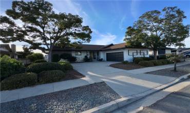 6250 Fernwood Drive, La Mesa, California 91942, 3 Bedrooms Bedrooms, ,2 BathroomsBathrooms,Residential Lease,Rent,6250 Fernwood Drive,DW25007533