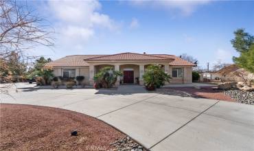 19971 US Highway 18, Apple Valley, California 92307, 3 Bedrooms Bedrooms, ,3 BathroomsBathrooms,Residential,Buy,19971 US Highway 18,RS25007312