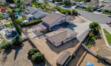 1524 Todos Santos, Fallbrook, California 92028, 4 Bedrooms Bedrooms, ,3 BathroomsBathrooms,Residential,Buy,1524 Todos Santos,240025157SD