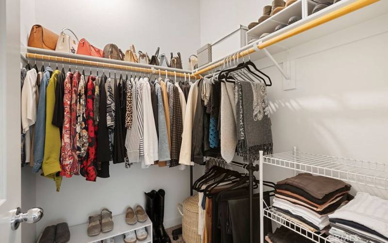 Walk-in closet