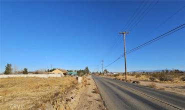 800 Chamberlaine Way, Adelanto, California 92301, ,Land,Buy,800 Chamberlaine Way,HD25008450