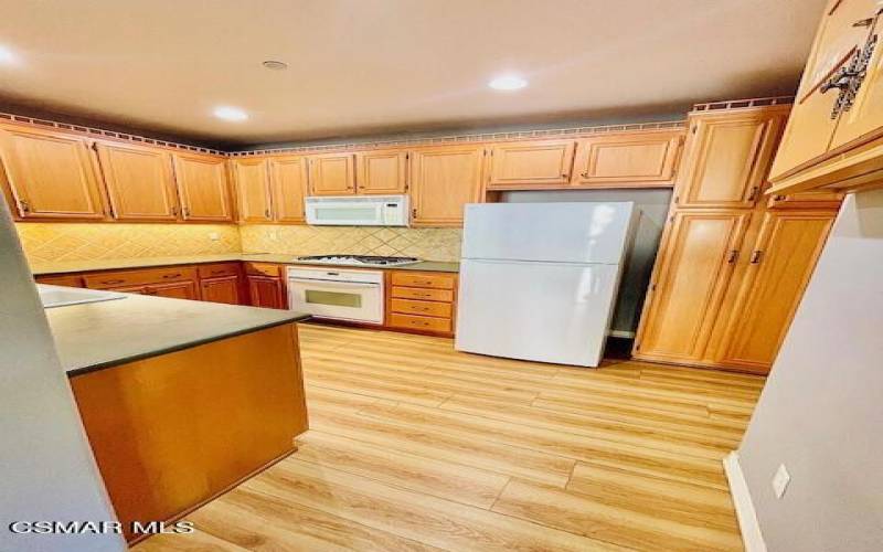 KITCHEN FROM DINING ROOM