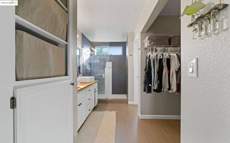 Oversized Walk In Closet