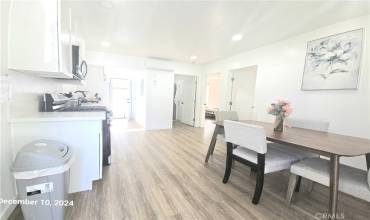 13210 S Vermont Avenue 3, Gardena, California 90247, 2 Bedrooms Bedrooms, ,1 BathroomBathrooms,Residential Lease,Rent,13210 S Vermont Avenue 3,DW25009409