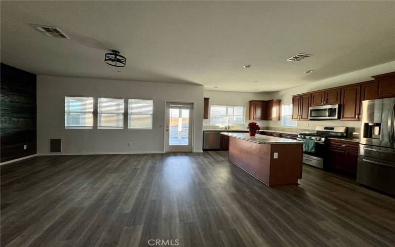 Family room / kitchen