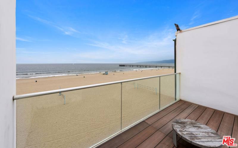 Sundeck View To Beach Front View