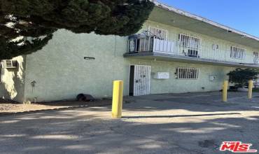 1857 W 24th Street 1, Los Angeles, California 90018, 2 Bedrooms Bedrooms, ,1 BathroomBathrooms,Residential Lease,Rent,1857 W 24th Street 1,25482753