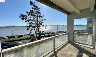 2 Anchor Drive F393, Emeryville, California 94608-1557, 1 Bedroom Bedrooms, ,1 BathroomBathrooms,Residential,Buy,2 Anchor Drive F393,41082503