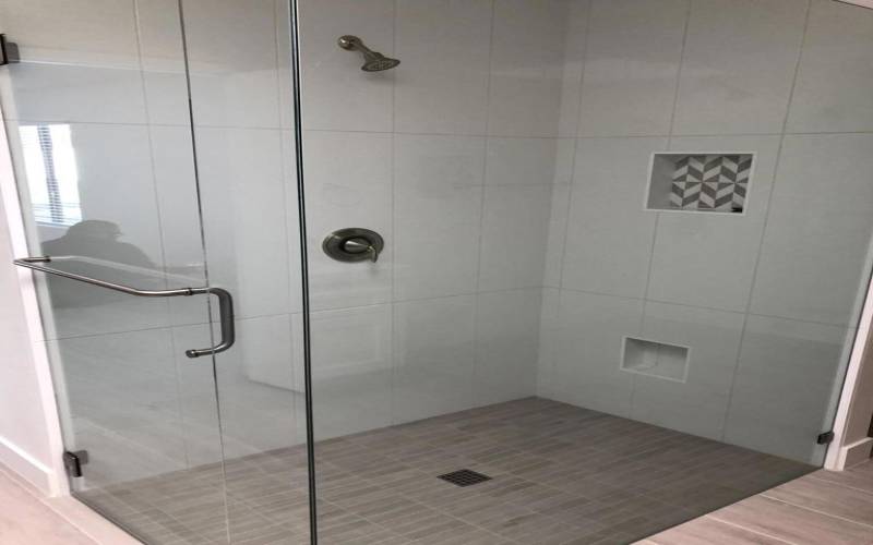 79 Torremolinos - Master Bath 3