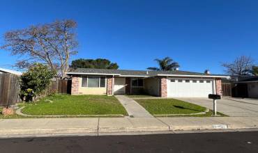 758 Andrea Way, Pittsburg, California 94565, 4 Bedrooms Bedrooms, ,2 BathroomsBathrooms,Residential,Buy,758 Andrea Way,ML81990605