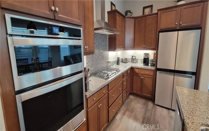 Fully stocked kitchen