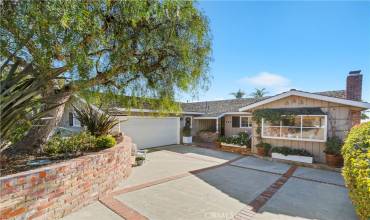 432 Cabrillo Terrace, Corona Del Mar, California 92625, 3 Bedrooms Bedrooms, ,2 BathroomsBathrooms,Residential Lease,Rent,432 Cabrillo Terrace,NP25010763