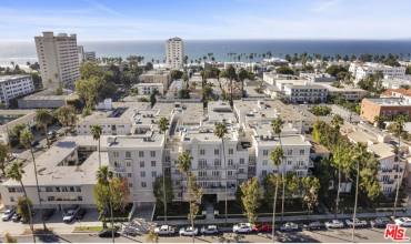 1040 4th Street 109, Santa Monica, California 90403, 1 Bedroom Bedrooms, ,1 BathroomBathrooms,Residential,Buy,1040 4th Street 109,25481079