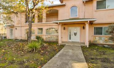 25231 Whitman Street 101, Hayward, California 94544, 3 Bedrooms Bedrooms, ,2 BathroomsBathrooms,Residential,Buy,25231 Whitman Street 101,ML81990754