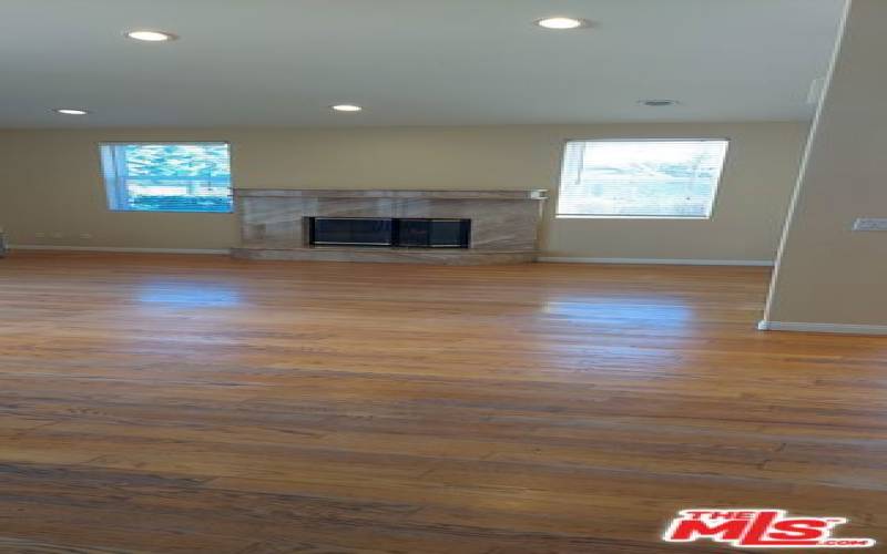 Living Room w/Fireplace