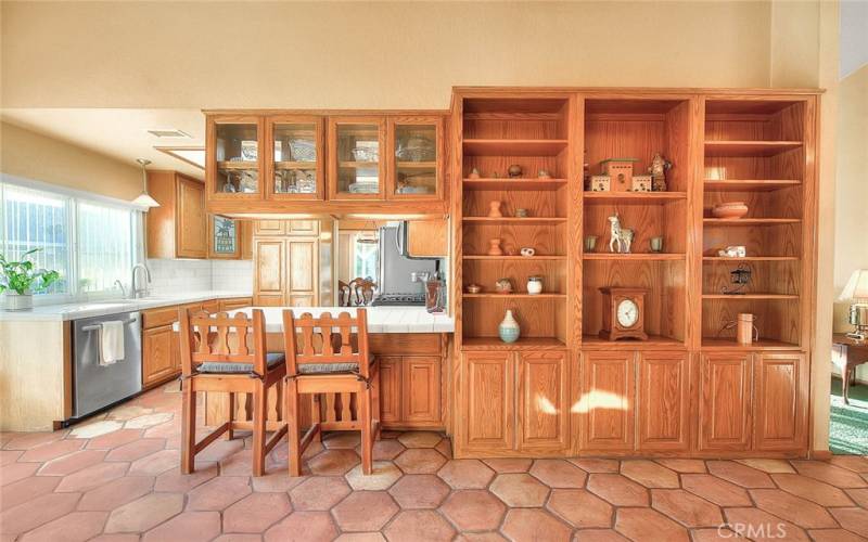 Counter Bar in Kitchen