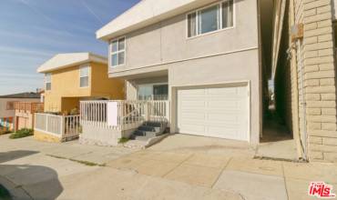 225 Rosecrans Avenue 2, Manhattan Beach, California 90266, 2 Bedrooms Bedrooms, ,2 BathroomsBathrooms,Residential Lease,Rent,225 Rosecrans Avenue 2,25485121