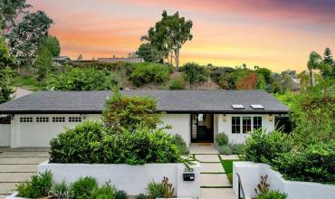 3143 Bonn Drive, Laguna Beach, California 92651, 4 Bedrooms Bedrooms, ,2 BathroomsBathrooms,Residential Lease,Rent,3143 Bonn Drive,NP25012320