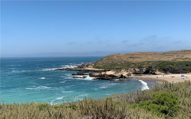 Montana De Oro State Park close by.