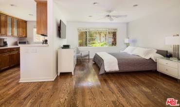 135 MONTANA Avenue Studio, Santa Monica, California 90403, 1 Bedroom Bedrooms, ,1 BathroomBathrooms,Residential Lease,Rent,135 MONTANA Avenue Studio,21708564