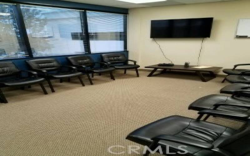 Large, All Purpose Exterior Office/ Lounge Area!